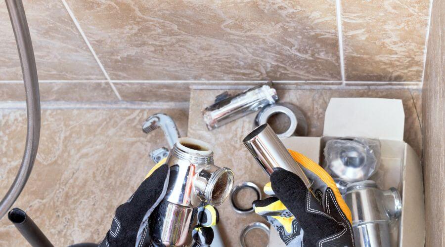 Professional gutter cleaning in Hollywood, AL